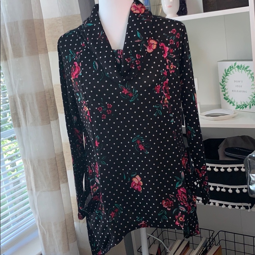 Women’s Dressy Top